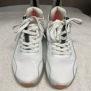 Reebok athletic shoes like new
